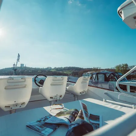 No Limit Charter Bateau Avec Parking Prive Proche Centre-Ville Rouen Exterior photo