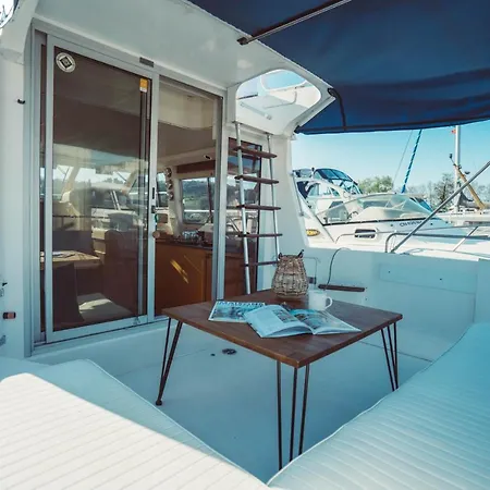 No Limit Charter Bateau Avec Parking Prive Proche Centre-Ville Rouen Exterior photo