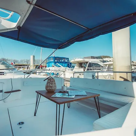 No Limit Charter Bateau Avec Parking Prive Proche Centre-Ville Rouen Exterior photo