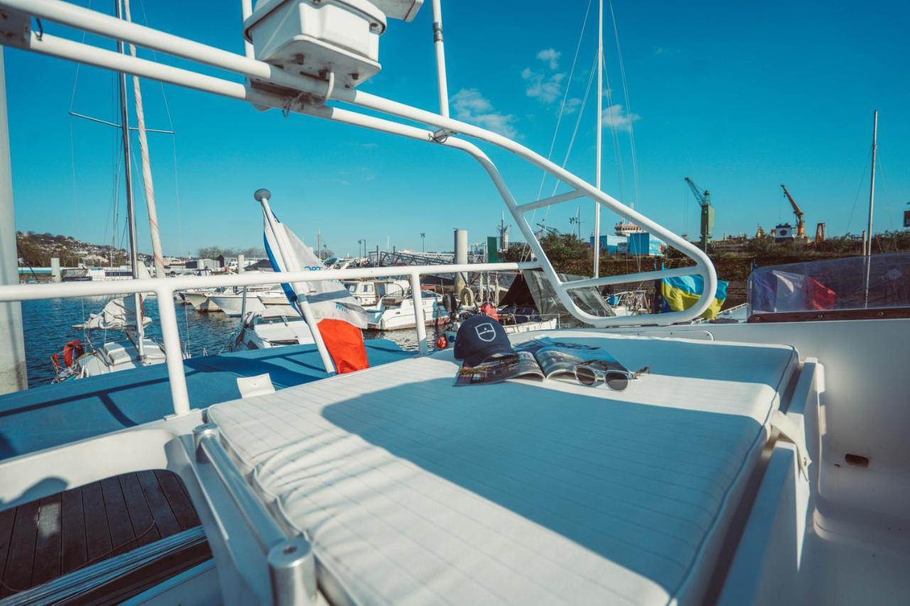 No Limit Charter Bateau Avec Parking Prive Proche Centre-ville Botel Rouen